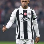 Alex Oxlade-Chamberlain sa naposledy predstavil v prvom tíme Besiktasu v máji