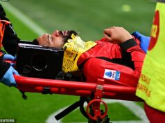 Anglická hviezda, 30, bola prevezená do nemocnice s hrozným zranením hlavy – a po silnom údere môže byť mimo „mesiace“ Ruben Loftus-Cheek bol prevezený do nemocnice s hrozným zranením hlavy počas nedeľňajšieho súboja AC Miláno s Parmou.