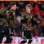 Anthony Gordon oslavuje gól Newcastlu proti Tottenhamu