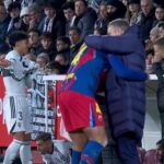 Araujo vysvetľuje oslavu s Flickom po návrate do Barcelony XI