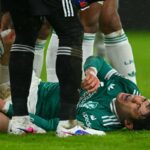 Wataru Endo opustil hru na nosidlách (PA Wire)