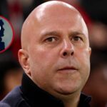 Kapitán Liverpoolu Virgil van Dijk sa usmieva počas zápasu Premier League medzi Liverpoolom a Newcastlom United na Anfielde 31. januára 2026 v...