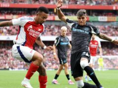 Arsenal dostal Bayer Leverkusen remízu po Lige majstrov a objavil sa prestupový rekord Piero Hincapie by sa v Lige majstrov UEFA mohol postaviť svojmu materskému klubu Bayer Leverkusen