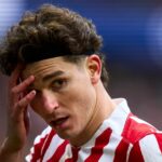 DŽDDAH, SAUDSKÁ ARÁBIA - JANUÁR 08: Julian Alvarez z Atlética Madrid sa pozerá počas semifinálového zápasu španielskeho Superpohára medzi Real Madrid a Atletico Madrid na štadióne King Abdullah Sports City Hall 8. januára 2026 v Jeddah v Saudskej Arábii. (Foto: Yasser Bakhsh/Getty Images)