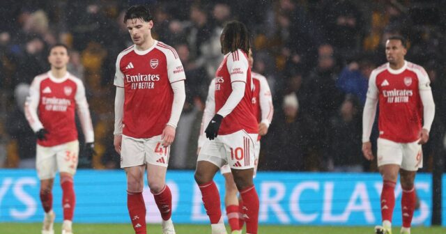 Arsenal označil za „mládežnícky tím“ mentalitu, ktorú pred derby zasiahla Declan Rice z Arsenalu a jeho spoluhráči vyzerajú skľúčene