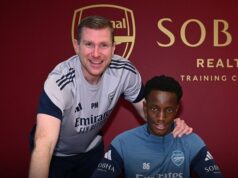 Arsenal oznámil druhé predĺženie zmluvy za 1 deň Arsenal oznámil druhé predĺženie zmluvy za 1 deň