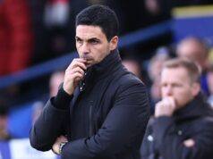 Arsenal potvrdil obrovskú ranu po zranení, keďže Mikel Arteta zvažuje termín prestupu LONDÝN, ANGLICKO - 25. JANUÁRA: Mikel Merino, Viktor Gyokeres, Gabriel Magalhaes a Jurrien Timber z Arsenalu počas zápasu Premier League medzi Arsenalom a Manchestrom United na Emirates Stadium 25. januára 2026 v Londýne v Anglicku. (Foto: Visionhaus/Getty Images)