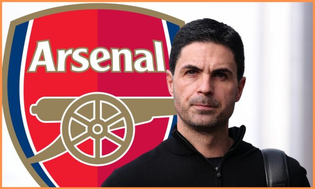 Jayden Dixon pózuje s košeľou Stoke City