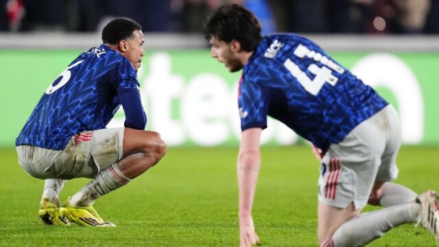 Arteta rovnako krotký ako jeho hráči v panike ako Arsenal šikanovaný brilantným Brentfordom
