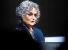 Arundhati Roy „šokovaná“ poznámkami poroty o Gaze opúšťa berlínsky filmový festival | Správy o konflikte medzi Izraelom a Palestínou Arundhati Roy "šokovaná" poznámkami poroty o Gaze opúšťa berlínsky filmový festival | Správy o konflikte medzi Izraelom a Palestínou