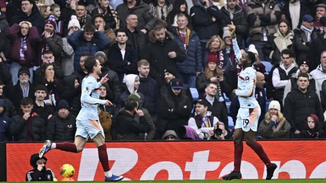 Aston Villa prepadá 1:0 od 10-členného Brentfordu Aston Villa prepadá 1:0 od 10-členného Brentfordu