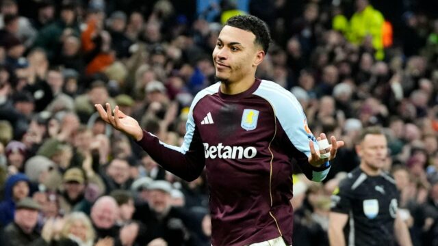 Aston Villa „zostava“ PL hviezdu, ktorá nahradí Rogersa ako „očakávaný“ prestup; Emery „žiada“ únos Newcastlu
