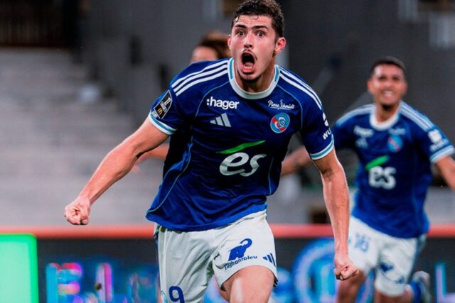 Atlético Madrid pracuje na podpise argentínskeho reprezentačného útočníka Joaquín Panichelli oslavuje za RC Strasbourg.