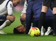 BREAKING: Aktualizácia zranení Wilsona Odoberta sa objavuje, keďže hviezda Tottenhamu podala najhorší scenár Wilson Odobert receives treatment during a Tottenham Hotspur game