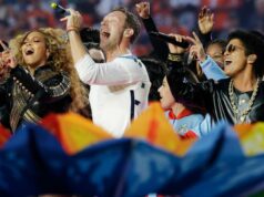 Bad Bunny je Američan; Coldplay nie je. Napriek tomu sa MAGA vyklopí Bad Bunny je Američan; Coldplay nie je. Napriek tomu sa MAGA vyklopí