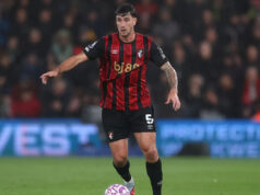 Barcelona má veľkú šancu získať stredného obrancu, ak Deco stlačí spúšť Barcelona má veľkú šancu získať stredného obrancu, ak Deco stlačí spúšť