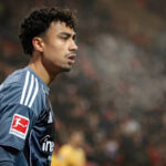 Barcelona sa zamerala na krajného obrancu Bundesligy v hodnote 65 miliónov eur, ktorého sleduje Man City, Liverpool