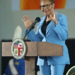 Bass káže „jednotu“ v Los Angeles pred olympijskými hrami v roku 2028