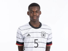 Bayern Mníchov plánuje uplatniť opciu na odkúpenie vo výške 2,4 milióna eur pri potenciálnom „náhrade Leona Goretzku“ Noël Aseko-Nkili (20) Download app from appStore