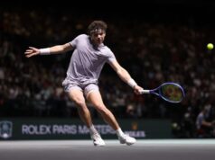 Ben Shelton vysvetľuje, čo vyniklo pri jeho ťažko vybojovanom víťazstve nad Adrianom Mannarinom Foto: Chloe Davis/Getty Images