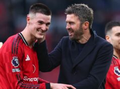 Benjamin Sesko dáva úplne jasne najavo pocity v úlohe Man Utd po oslave Michael Carrick oslavuje s Benjaminom Seskom