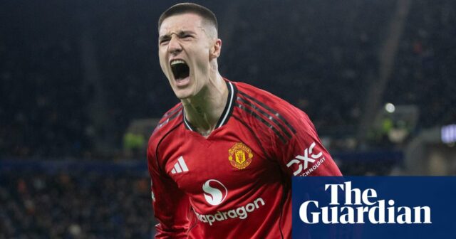 Benjamin Sesko je rád, že bude trpezlivý v čakaní na Benjamin Sesko je rád, že bude trpezlivý v čakaní na štartové miesto Manchestru United | Manchester United