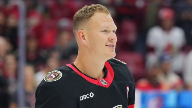 Brady Tkachuk obhajuje reakciu tímu USA na Trumpov vtip o ženskom hokeji
