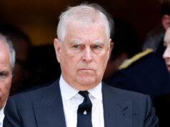 Brata britského kráľa Andrewa zatkli pre podozrenie z pochybenia | POLÍCIA Brata britského kráľa Andrewa zatkli pre podozrenie z pochybenia | POLÍCIA