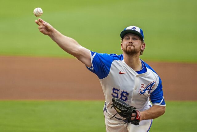 Braves P Spencer Schwellenbach podstupuje operáciu lakťa MLB: Philadelphia Phillies v Atlanta Braves