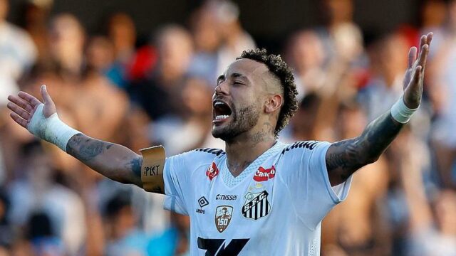 Brazílsky útočník Neymar zvažuje odchod do dôchodku Brazílsky útočník Neymar zvažuje odchod do dôchodku