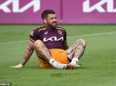 Brisbane Broncos otriasla ďalšou bombou, keď sa skúsený tvorca hry pripravuje oznámiť svoj odchod do dôchodku, keď Payne Haas prichádza do South Sydney Herecký veterán Brisbane Broncos Adam Reynolds (na snímke) sa údajne chystá oznámiť, že pred sezónou 2026 odíde do dôchodku.