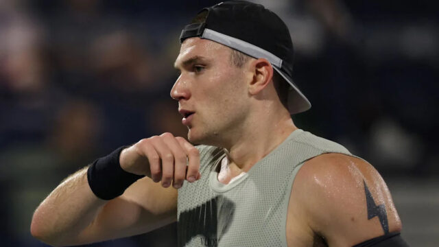 Britský Draper porazil Rinderknech v Dubaji
