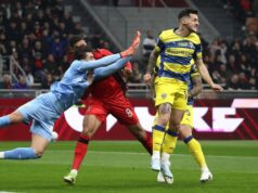 Bývalá anglická hviezda Ruben Loftus-Cheek sa po zranení hlavy ponáhľal do nemocnice Ruben Loftus-Cheek