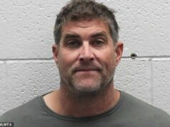 Bývalá hviezda MLB Dan Serafini sa priznal, že bol šéfom väzenskej skupiny „bieli muži“, pričom si odpykával trest za vraždu svojho svokra Danny Serafini bol zatknutý v súvislosti s vraždou a pokusom o vraždu svojich svokrovcov