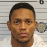 Bývalý hráč NFL Darron Lee bol zatknutý a obvinený z vraždy svojej priateľky