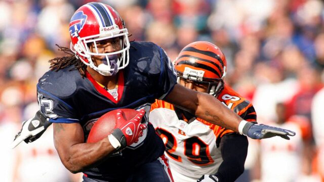 Bývalá hviezda NFL na Bills na začiatku svojej kariéry nefungovala
