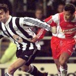 Bývalé eso Premier League teraz šoféruje taxíky po problémoch po odchode do dôchodku | Futbal | Šport