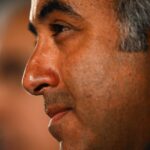 Bývalého majiteľa Premier League dobodali v londýnskom dome maskovaní lupiči | Futbal | Šport