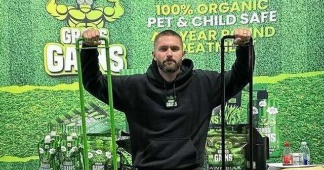 Henri Lansbury hovorí v In The Mixer