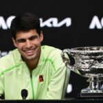 Carlos Alcaraz pridal titul na Australian Open, aby dokončil svoju sadu majorov (Getty Images)