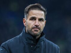 Cesc Fabregas brutálne hovorí bývalému spoluhráčovi z Chelsea, aby po prehre v Como „zmenil kariéru“ Cesc Fabregas brutálne hovorí bývalému spoluhráčovi z Chelsea, aby po prehre v Como „zmenil kariéru“