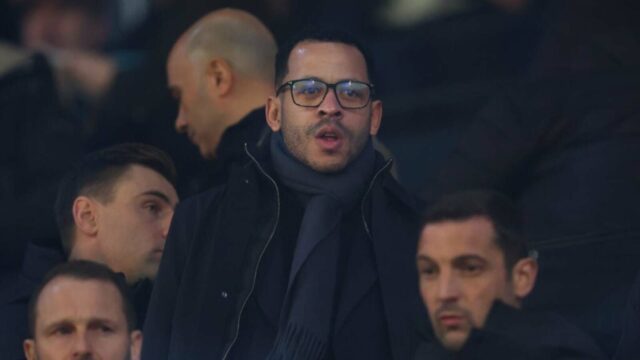 Chelsea ho predala za 18 miliónov libier a teraz ťahá za nitky v budúcnosti Raheema Sterlinga
