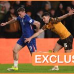 Liam Delap reaguje počas zápasu Chelsea vs Wolves