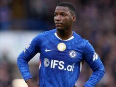 Chelsea získala dvojnásobnú dávku zranení, keď sa odhalila pravda o pozastavení Moisesa Caiceda Moises Caicedo