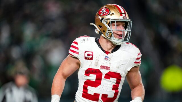 Christian McCaffrey zo 49ers vyhráva cenu Salute to Service Award od NFL: „obrovská pocta“
