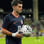 Christian Pulisic odhaľuje obľúbený tím NHL a posiela správu fanúšikom USMNT