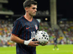 Christian Pulisic odhaľuje obľúbený tím NHL a posiela správu fanúšikom USMNT Christian Pulisic odhaľuje obľúbený tím NHL a posiela správu fanúšikom USMNT