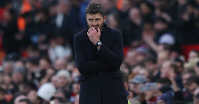 Cieľ najvyššieho manažéra Man Utd sa v lete rozhodne nahradiť Michael Carrick