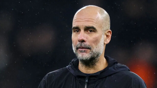 "Čistá logika" Guehi by mal hrať vo finále - Guardiola sa snaží o zmenu pravidiel
