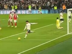 Čo celebrita Spurs urobila, aby nechala Toolbox preč, dokončila dym zachytený elektronickou kamerou|Futbal|Športová aktivita Čo celebrita Spurs urobila, aby nechala Toolbox preč, dokončila dym zachytený elektronickou kamerou|Futbal|Športová aktivita